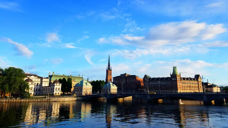 How Much Does It Cost to Travel Western Europe in 2025? A Comprehensive Budget Guide